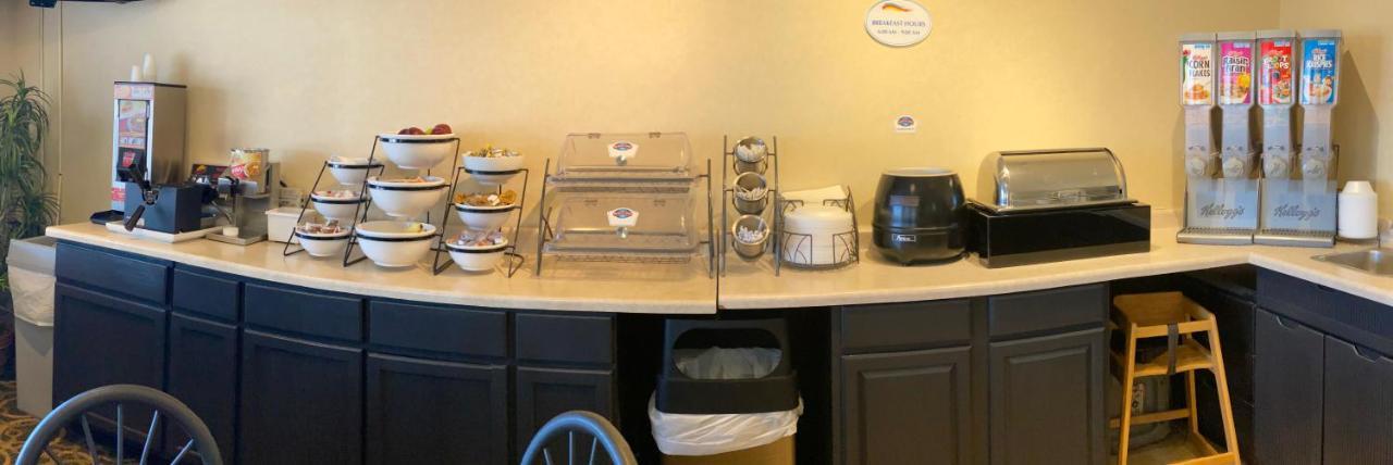 Baymont By Wyndham Casper East Hotel Evansville Ngoại thất bức ảnh